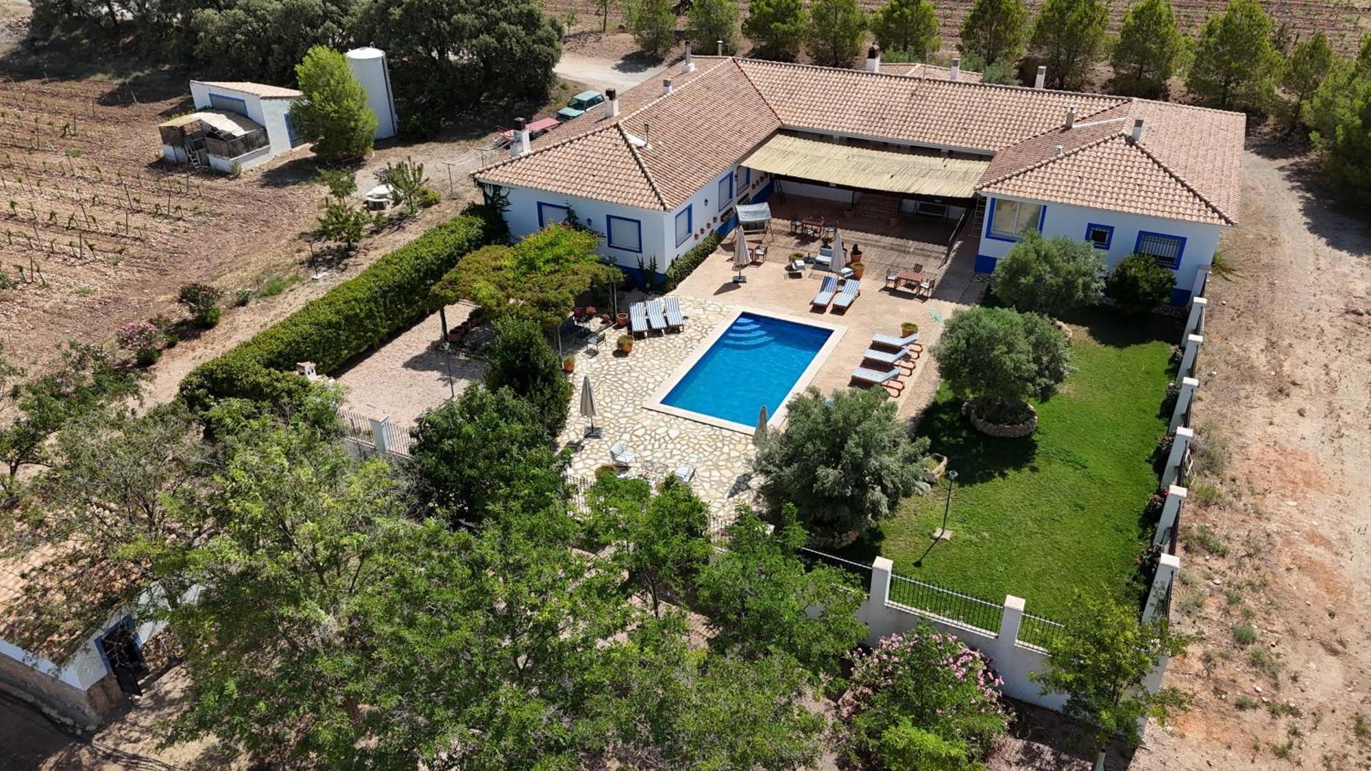 Finca El Romeral Alpera Exterior photo